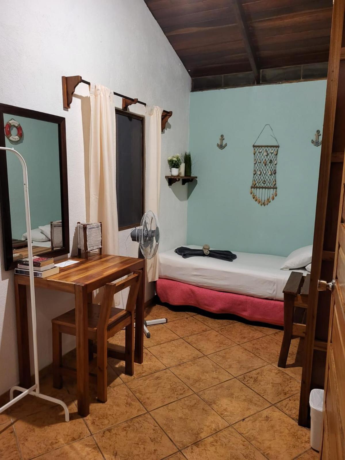 Escape Caribeno Hotell Puerto Viejo de Talamanca Exteriör bild
