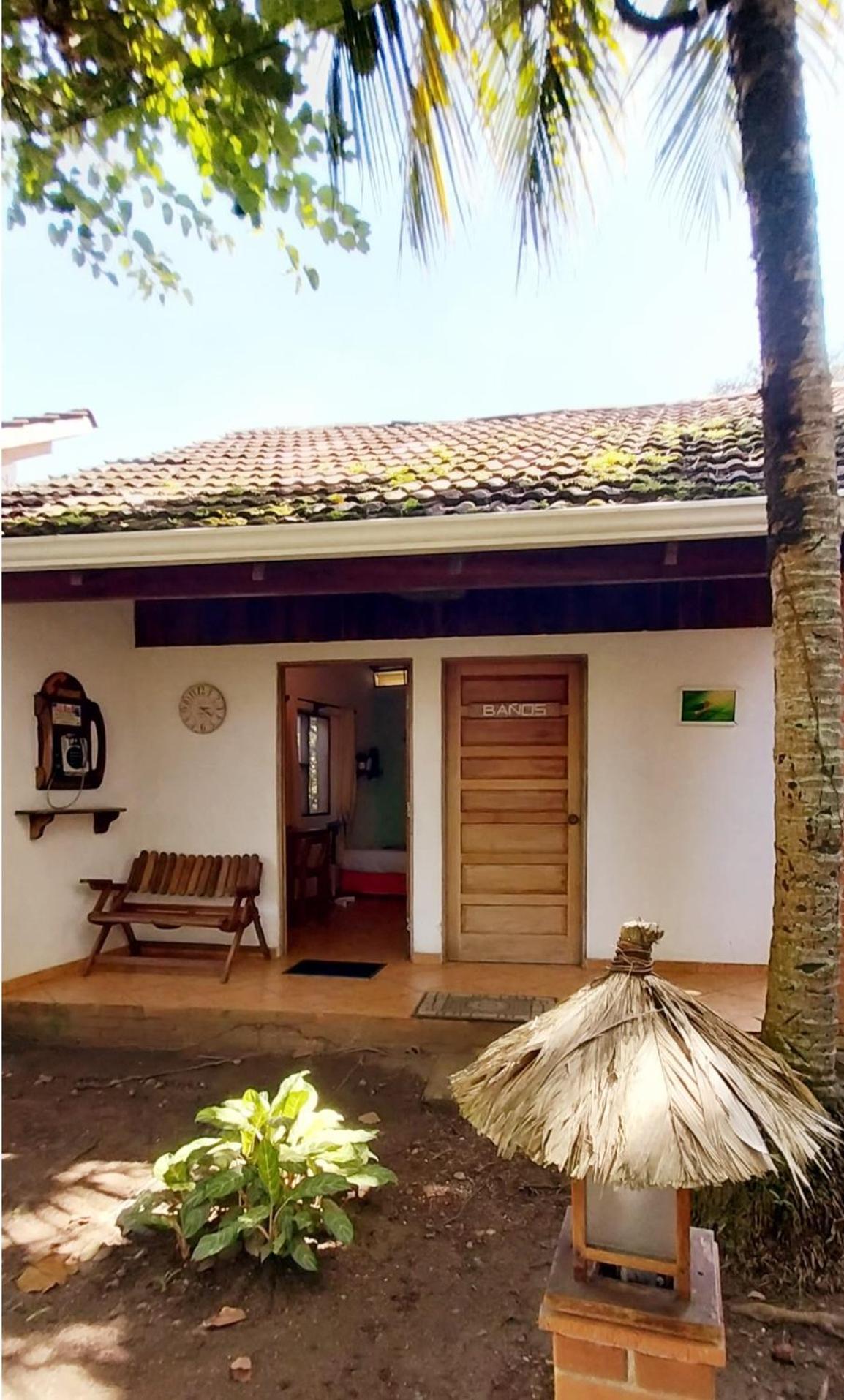 Escape Caribeno Hotell Puerto Viejo de Talamanca Exteriör bild