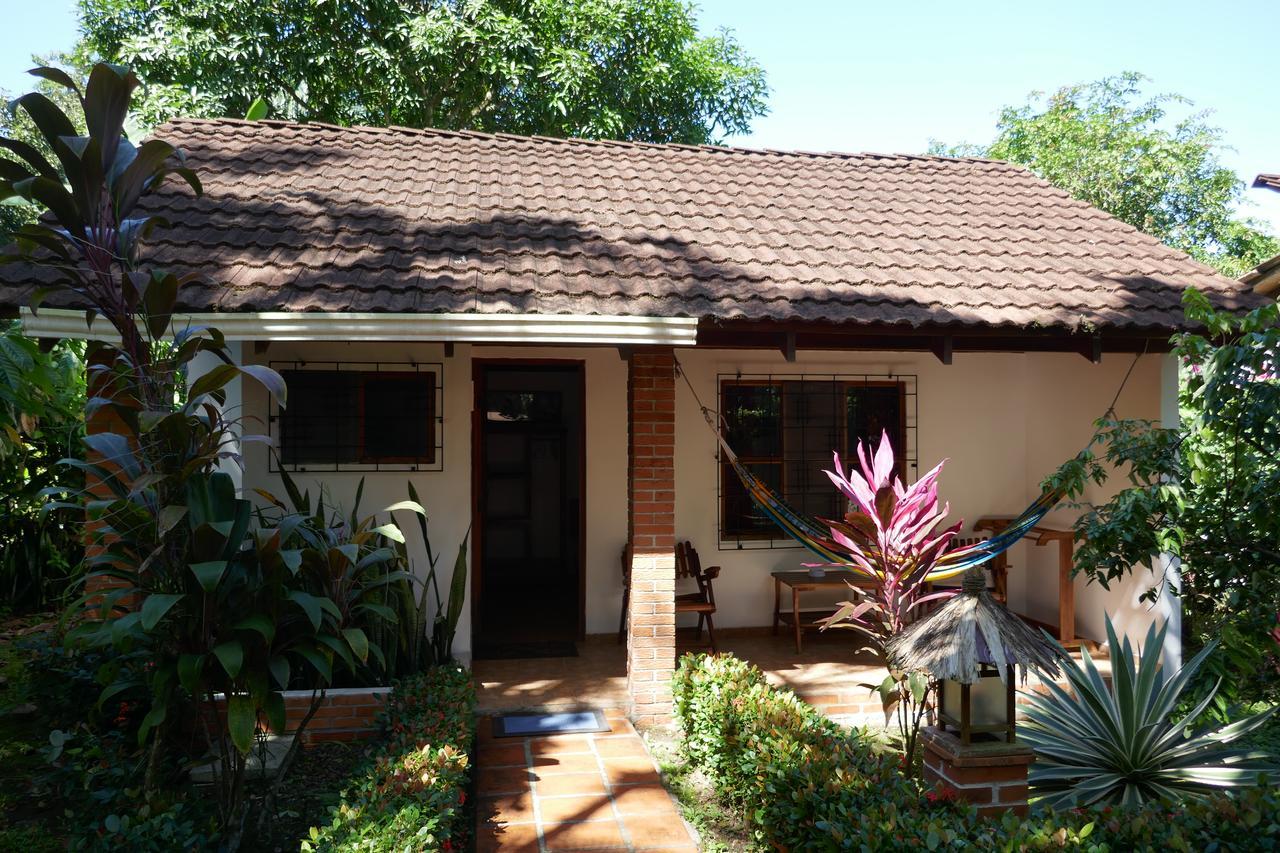 Escape Caribeno Hotell Puerto Viejo de Talamanca Exteriör bild