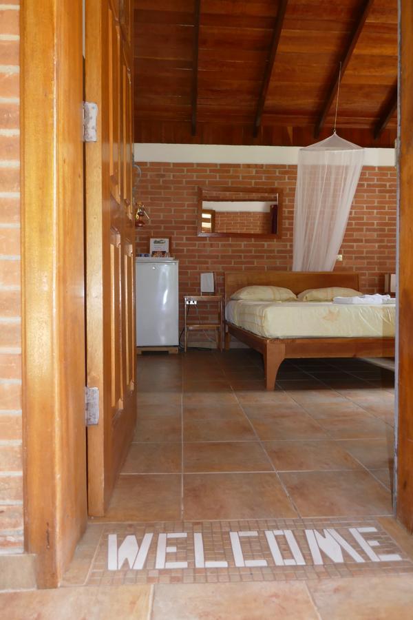 Escape Caribeno Hotell Puerto Viejo de Talamanca Exteriör bild