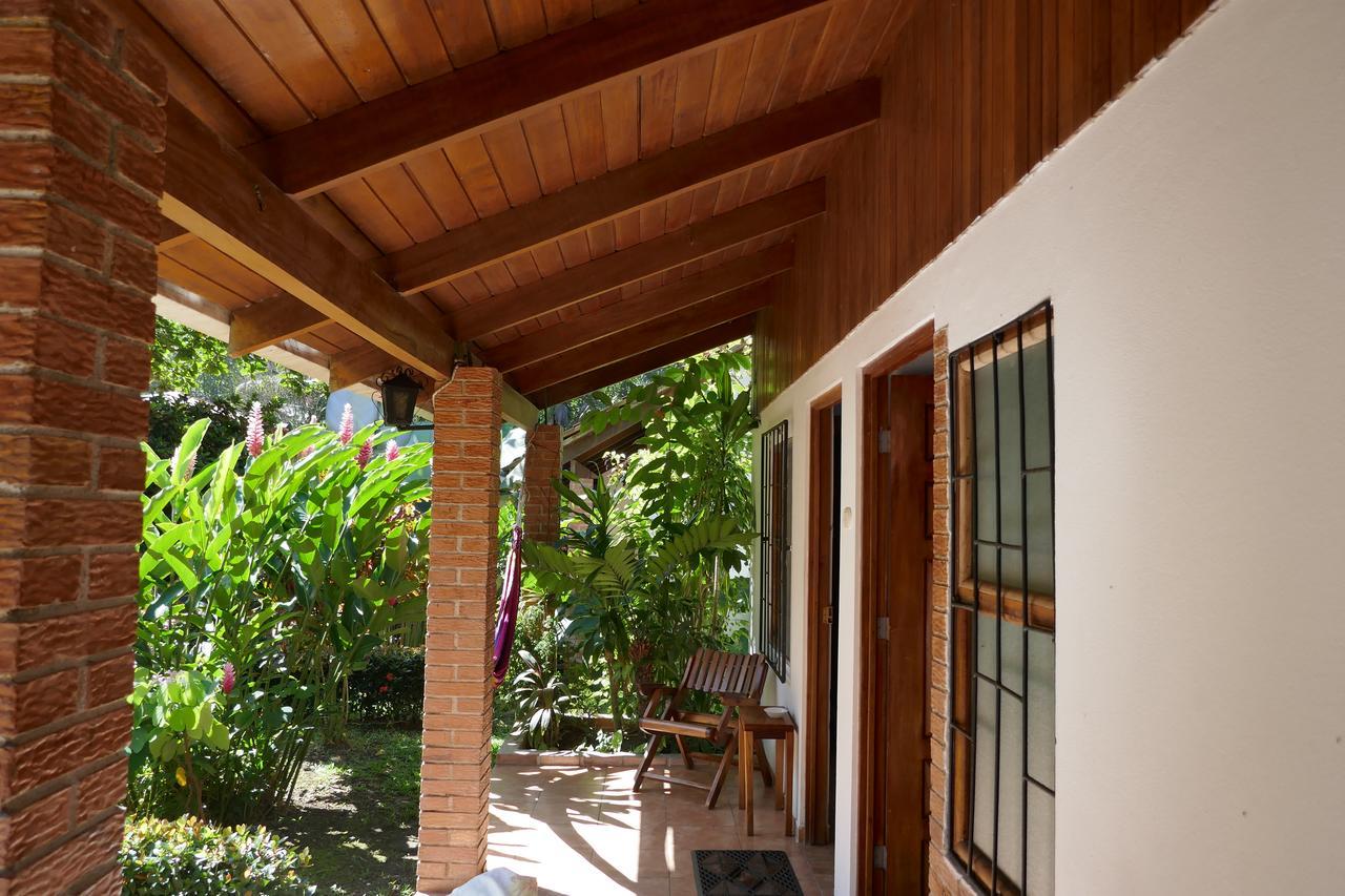 Escape Caribeno Hotell Puerto Viejo de Talamanca Exteriör bild