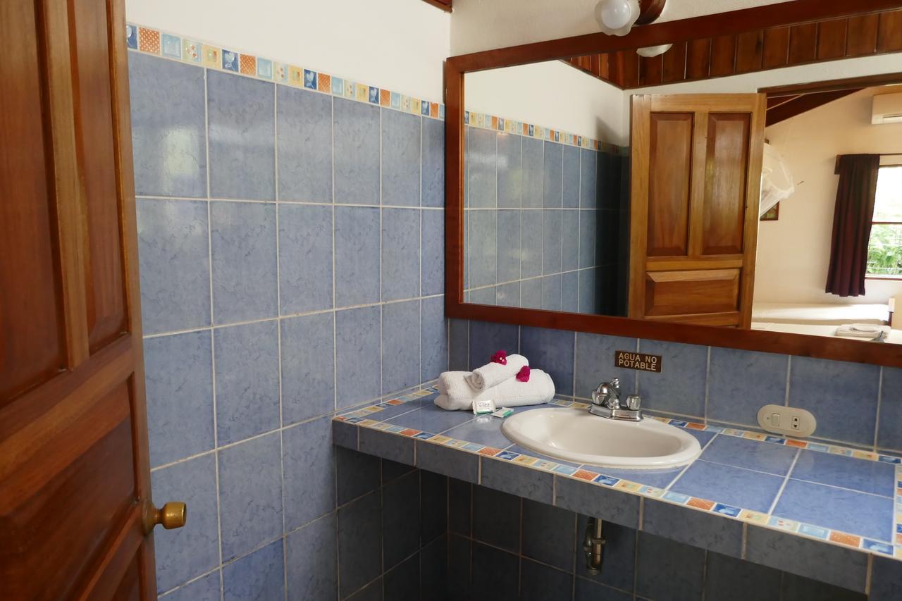 Escape Caribeno Hotell Puerto Viejo de Talamanca Exteriör bild