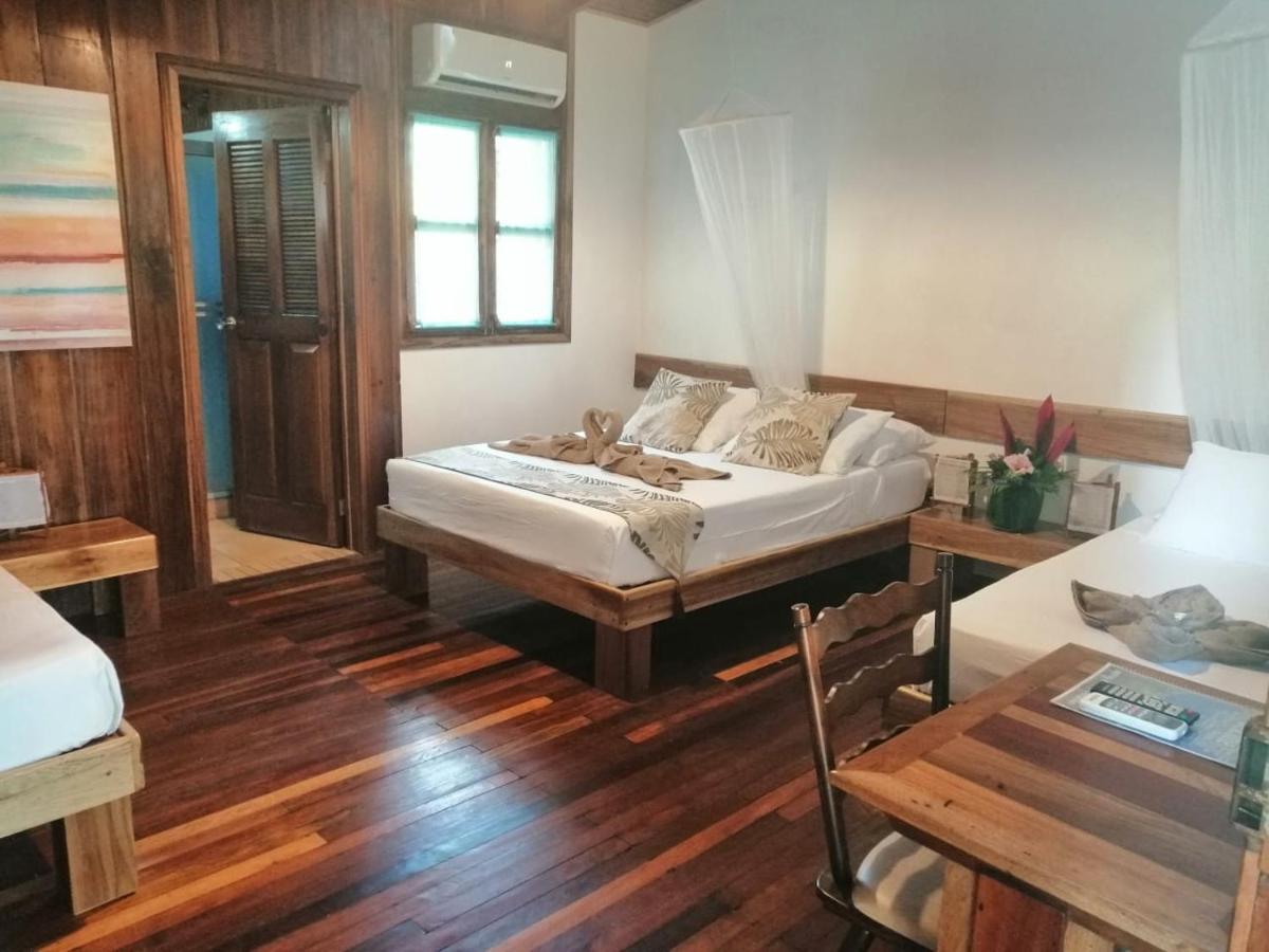 Escape Caribeno Hotell Puerto Viejo de Talamanca Exteriör bild